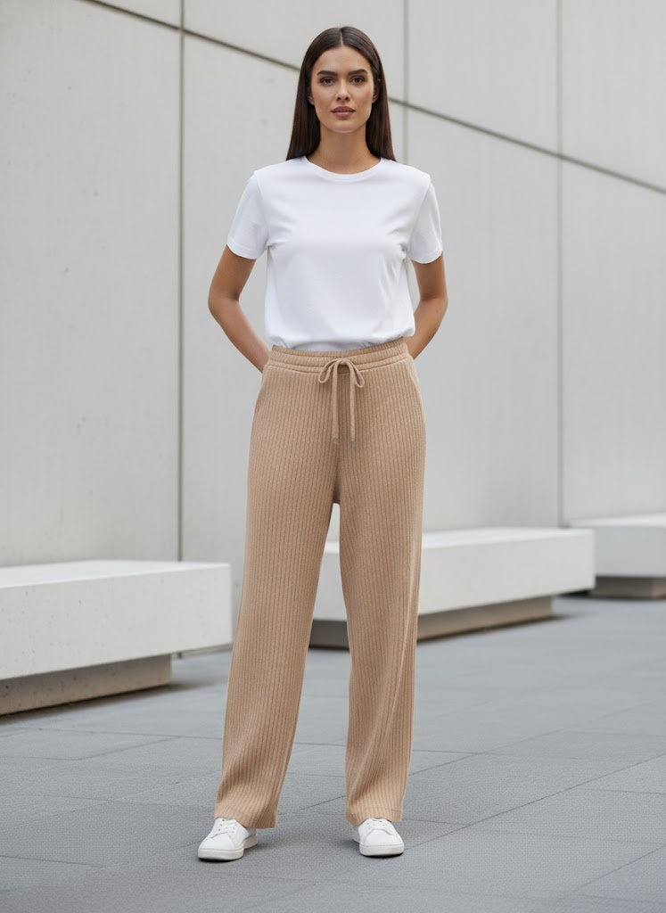 Relaxed Fit - Beige Trouser