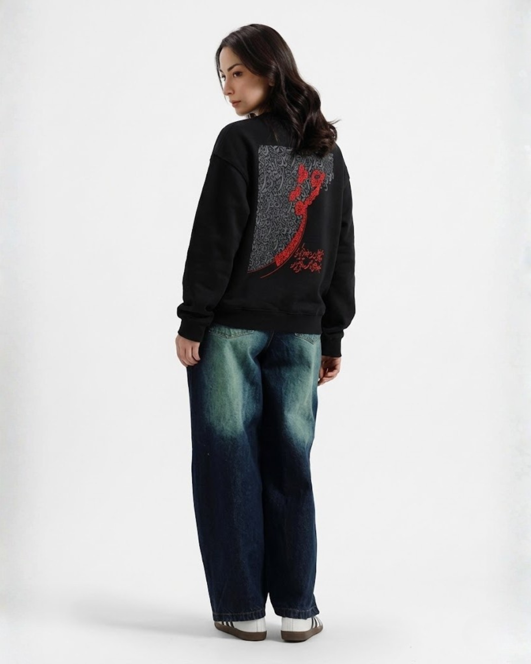 ISHQ  Sweatshirt – Black