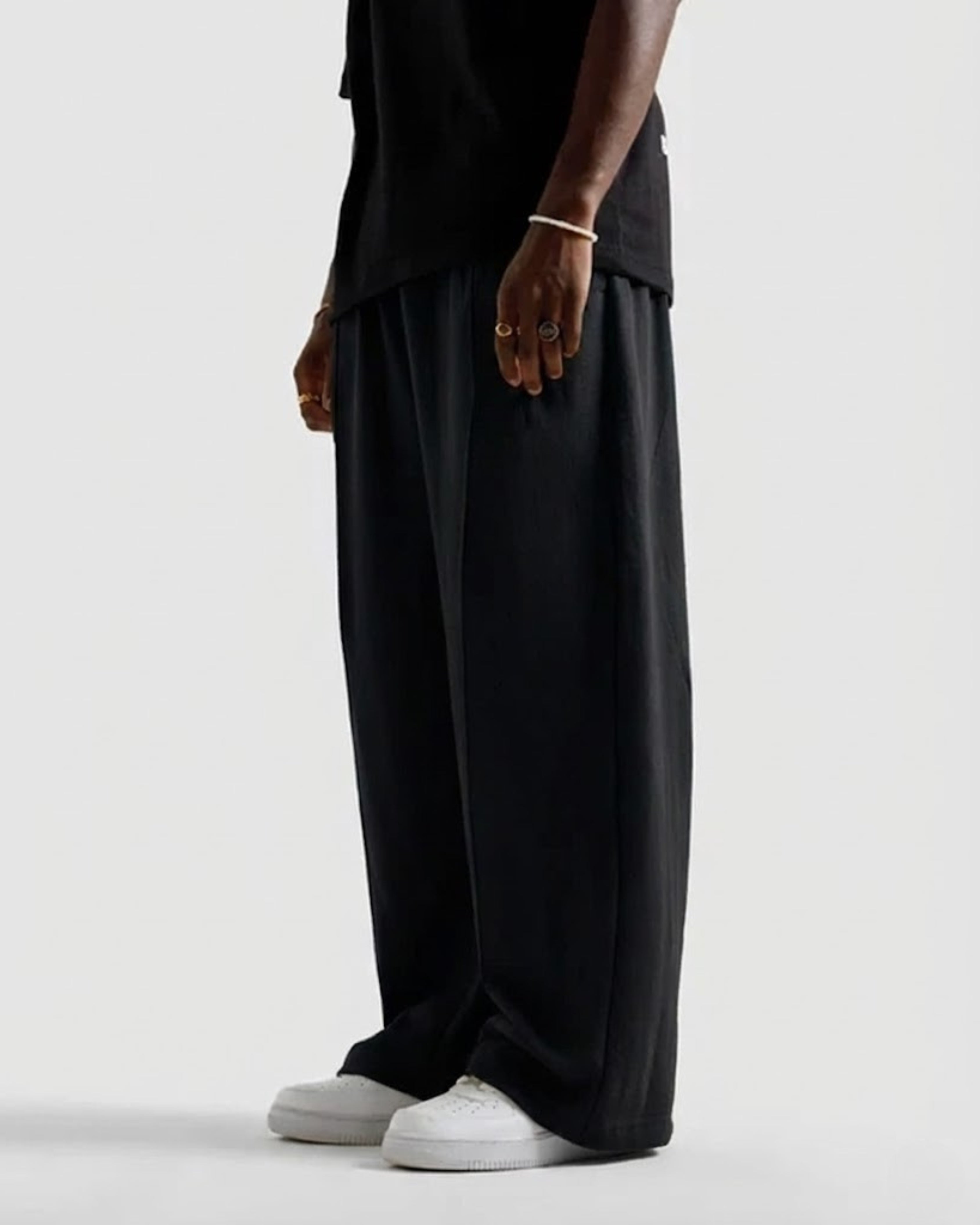 Straight-Leg Pleated Baggy Trousers